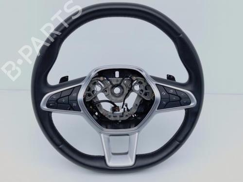 steering-wheel-renault-arkana-i-lcm_-ldn_-2019-40478573 main image
