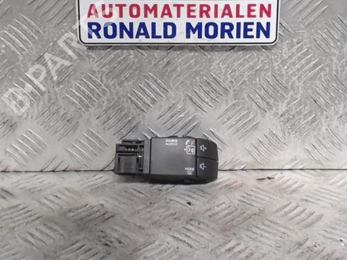 Used Steering wheel controls Steering wheel controls DACIA DUSTER (HS_) 1.6 SCe 115 (115 hp) 40470242 40470242