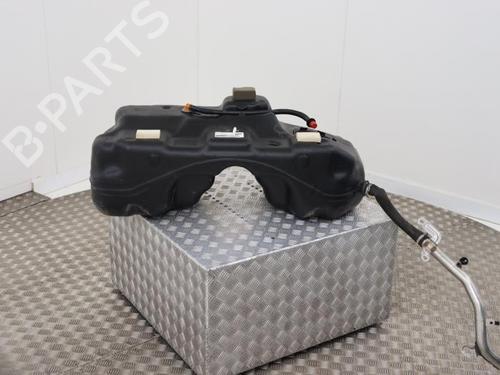 fuel-tank-jaguar-e-pace-x540-2017-40480135 main image