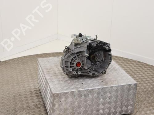 gearbox-jeep-renegade-suv-bu-b1-bv-2014-40419779 main image