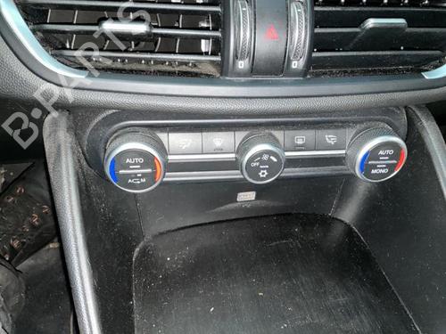 Interior roof light ALFA ROMEO GIULIA (952_) 2.2 D (952AEM250, 952AEA250) | BP40423250I8 - Image 17