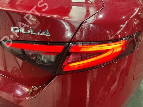 Interior roof light ALFA ROMEO GIULIA (952_) 2.2 D (952AEM250, 952AEA250) | BP40423250I8 - Image 32