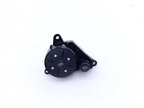 switch-mercedes-benz-e-class-w212-2009-2010-2011-2012-2013-2014-2015-2016-40481758 main image