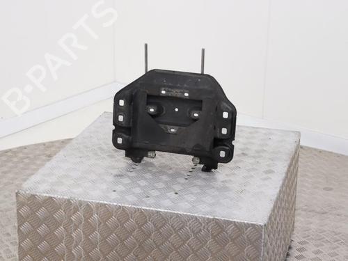 Used Engine mount Engine mount MERCEDES-BENZ S-CLASS Coupe (C217) S 63 AMG 4-matic (217.378) (585 hp) 40475516 40475516