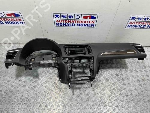 dashboard-audi-q5-8rb-2008-2009-2010-2011-2012-2013-2014-2015-2016-2017-2018-2019-40417497 main image