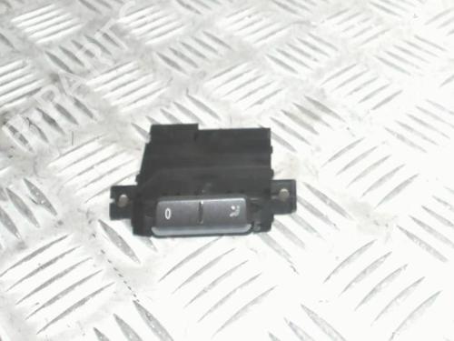 Used Switch Switch VW PHAETON (3D1, 3D2, 3D3, 3D4, 3D6, 3D7, 3D8, 3D9) 4.2 V8 4motion (335 hp) 40361462 40361462