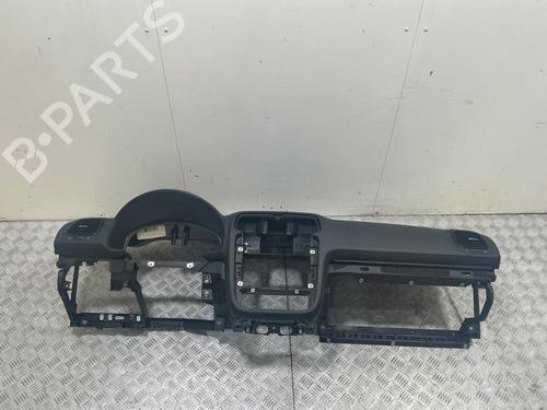 Used Dashboard Dashboard VW SCIROCCO III (137, 138) 2.0 TFSI (200 hp) 40425476 40425476