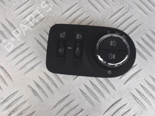 Used Headlight switch Headlight switch OPEL MERIVA B MPV (S10) 1.4 (75) (100 hp) 40360428 40360428