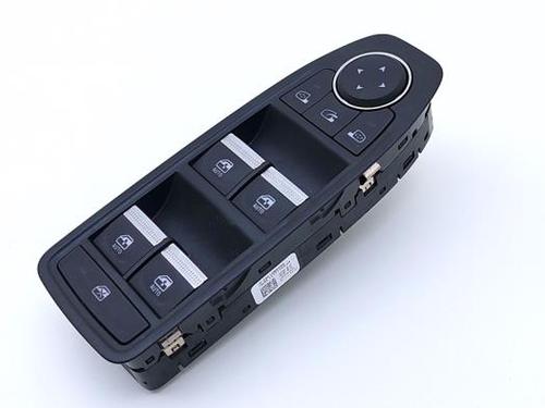 switch-renault-captur-ii-hf_-2020-40419907 main image
