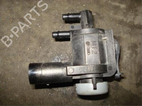 Used Electronic sensor Electronic sensor VW AMAROK (2HA, 2HB, S1B, S6B, S7A, S7B, AGD) 2.0 TDI (122 hp) 40472018 40472018