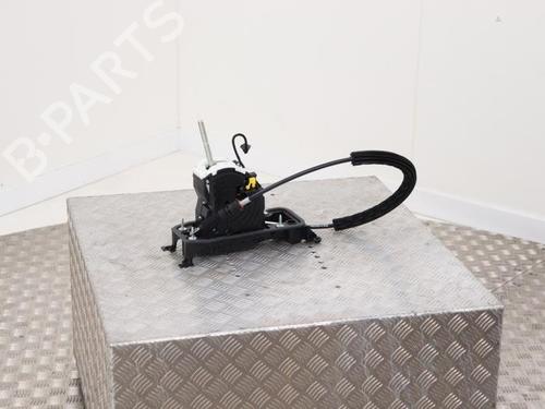 Gear lever VW TOURAN (5T1) 2.0 TDI | BP40403819M90 - Image 4
