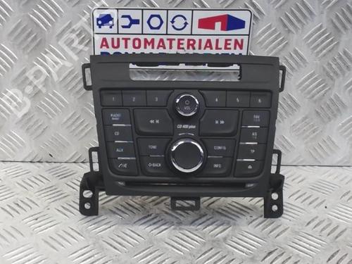 switch-opel-zafira-tourer-c-p12-2011-40469235 main image