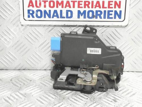 front-left-lock-seat-altea-5p1-2004-2005-2006-2007-2008-2009-2010-2011-2012-2013-2014-2015-40482151 main image