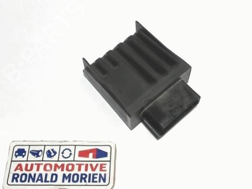 Used Electronic module Electronic module VW GOLF VII (5G1, BQ1, BE1, BE2) 1.6 TDI (110 hp) 40372421 40372421