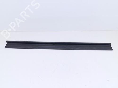 Used Left sideskirt Left sideskirt VW SCIROCCO (53) 1.6 (110 hp) 40420732 40420732