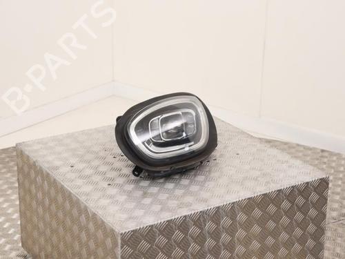 left-headlight-mini-mini-countryman-f60-2016-40408173 main image