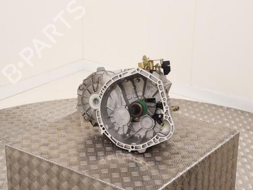 Used Gearbox Gearbox MERCEDES-BENZ V-CLASS (638/2) V 200 CDI (638.294) (102 hp) 40383506 40383506