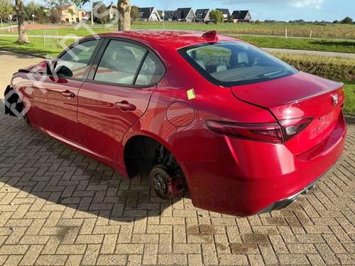 Interior roof light ALFA ROMEO GIULIA (952_) 2.2 D (952AEM250, 952AEA250) | BP40423250I8 - Image 9