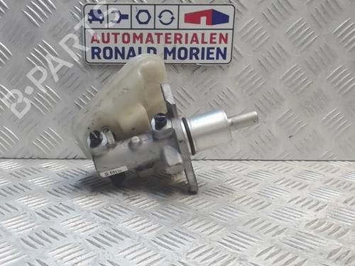 brake-master-cylinder-audi-a8-d3-4e2-4e8-2002-2003-2004-2005-2006-2007-2008-2009-2010-40367620 main image