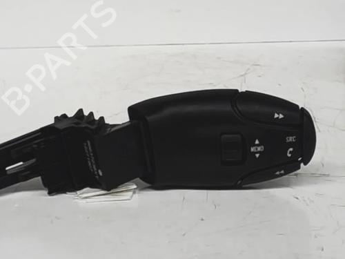 Used Steering wheel controls Steering wheel controls PEUGEOT 5008 (0U_, 0E_) 1.6 HDi (114 hp) 40470245 40470245