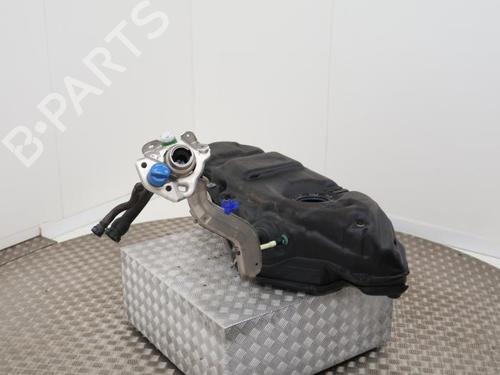 fuel-tank-vw-touareg-cr7-rc8-2017-40480469 main image