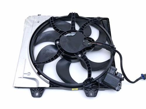 Used Radiator fan Radiator fan PEUGEOT 2008 II (UD_, US_, UY_, UJ_, UR_, UC_) 1.2 PureTech 100 (USHNK) (101 hp) 40480050 40480050