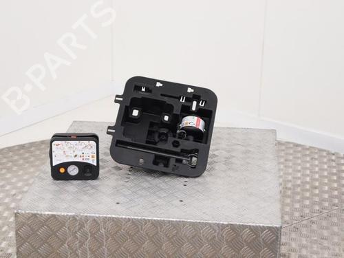 Used Jack Kit Jack Kit RENAULT CLIO V (B7_) 1.0 TCe 90 (B7MT) (91 hp) 40406565 40406565
