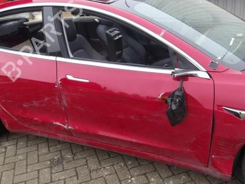 Electronic sensor TESLA MODEL 3 (5YJ3) EV Performance AWD | BP40396562M84  - Image 32