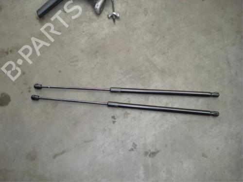 tailgate-lift-support-vw-beetle-5c1-5c2-2011-2012-2013-2014-2015-2016-2017-2018-2019-40432497 main image