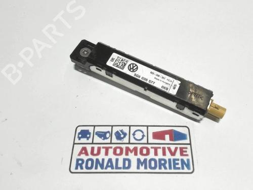 Used Antenna/Base Antenna/Base VW GOLF VII (5G1, BQ1, BE1, BE2) 1.6 TDI (110 hp) 40388414 40388414