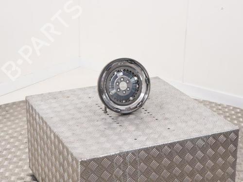 flywheel-vw-golf-vii-5g1-bq1-be1-be2-2012-2013-2014-2015-2016-2017-2018-2019-2020-2021-40405608 main image