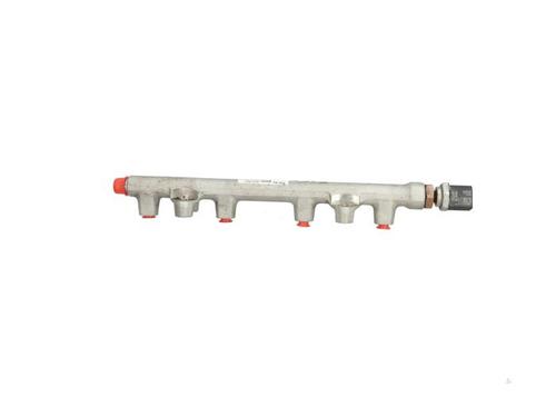 Injection rail VW GOLF VIII (CD1, DA1) 1.5 eTSI | BP40475956M98 - Image 4