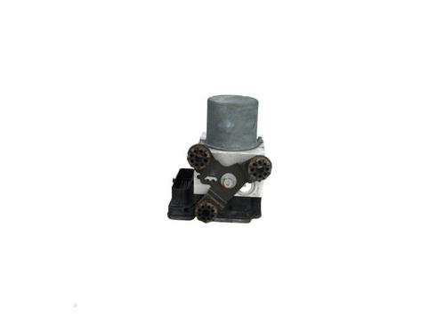 abs-pump-jaguar-i-pace-x590-2018-40476158 main image