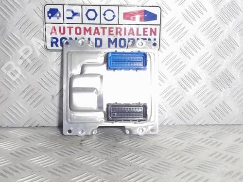 engine-control-unit-ecu-opel-astra-k-b16-2015-2016-2017-2018-2019-2020-2021-2022-40370701 main image