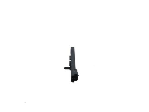 Used Antenna/Base Antenna/Base PEUGEOT 3008 II SUV (MC_, MR_, MJ_, M4_) 1.2 THP/ PureTech 130 (MRHNSM, MRHNSU, MRHNSJ, MRHNYW,... (131 hp) 40477037 40477037