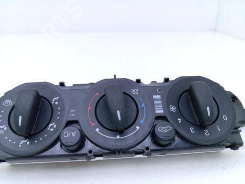 Climate control FORD C-MAX II (DXA/CB7, DXA/CEU) 2.0 TDCi | BP40468720I5 - Image 4