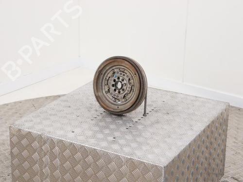 Used Flywheel Flywheel VW TIGUAN ALLSPACE (BW2, BJ2) 2.0 TSI 4motion (220 hp) 40405767 40405767