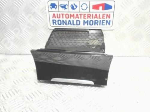 Cup/Object holder VW GOLF VII (5G1, BQ1, BE1, BE2) 1.6 TDI | BP40363231I37 - Image 2