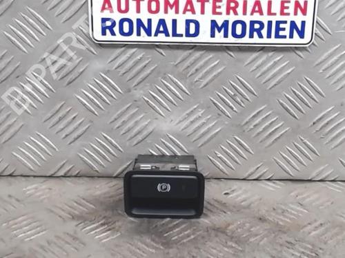 switch-mercedes-benz-a-class-w176-2012-2013-2014-2015-2016-2017-2018-40361874 main image
