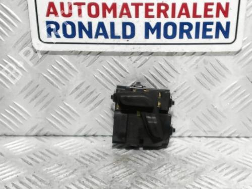 switch-mercedes-benz-e-class-w212-2009-2010-2011-2012-2013-2014-2015-2016-40469429 main image