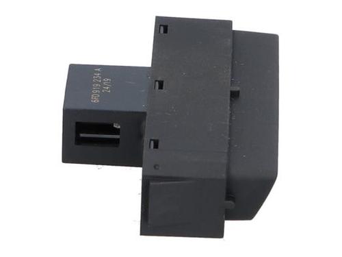 switch-seat-arona-kj7-kjp-2017-40473722 main image