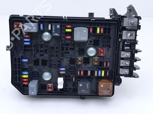 fuse-box-opel-astra-k-b16-2015-2016-2017-2018-2019-2020-2021-2022-40372490 main image