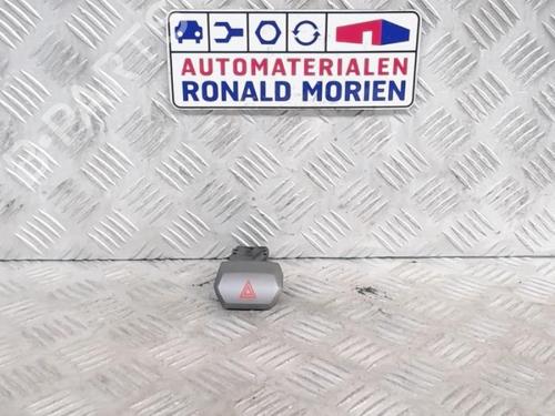 Used Warning switch Warning switch SSANGYONG RODIUS II 2.0 Xdi 4WD (155 hp) 40469046 40469046
