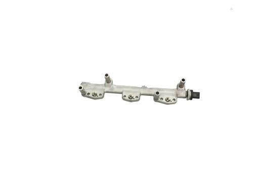 Used Injection rail Injection rail BMW 2 Active Tourer (F45) 218 i (140 hp) 40406094 40406094