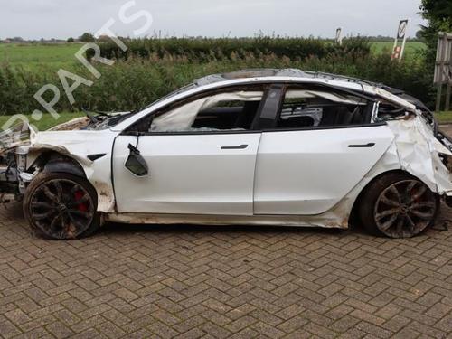 Electronic module TESLA MODEL 3 (5YJ3) EV AWD | BP40401725M83 - Image 9