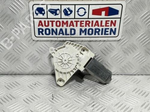 Used Electronic module Electronic module VW GOLF VII (5G1, BQ1, BE1, BE2) 1.6 TDI (110 hp) 40431496 40431496