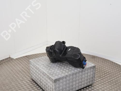adblue-tank-vw-touareg-cr7-rc8-2017-40480470 main image