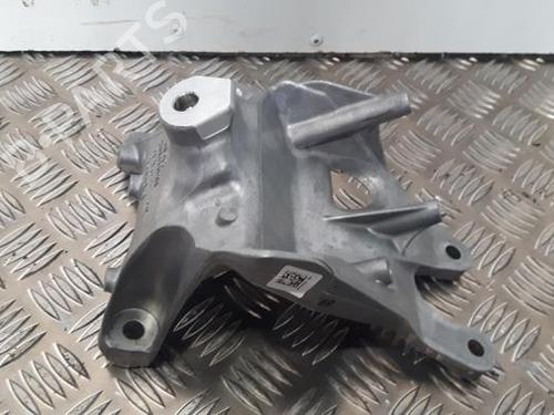 Used Engine mount Engine mount AUDI A4 B9 Avant (8W5, 8WD) 3.0 TDI quattro (272 hp) 40378988 40378988
