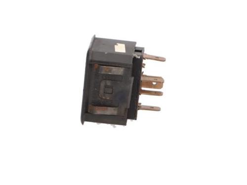 Used Switch Switch AUDI 80 B4 Avant (8C5) 2.0 E 16V quattro (140 hp) 40400777 40400777
