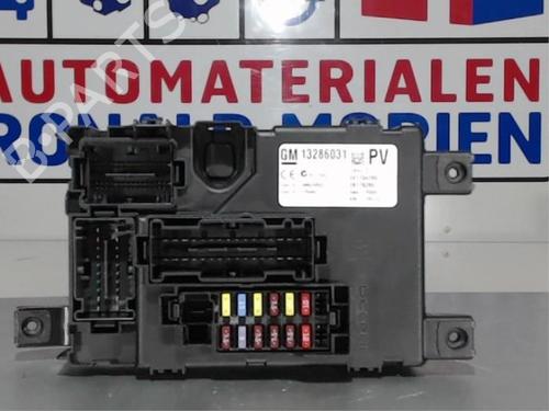 Used Fuse box Fuse box OPEL CORSA D (S07) 1.3 CDTI (L08, L68) (90 hp) 40471409 40471409